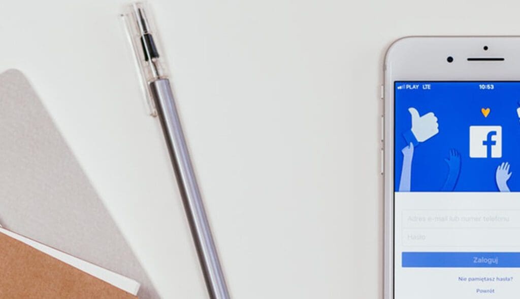 facebookplanner Facebook app and a paper agenda