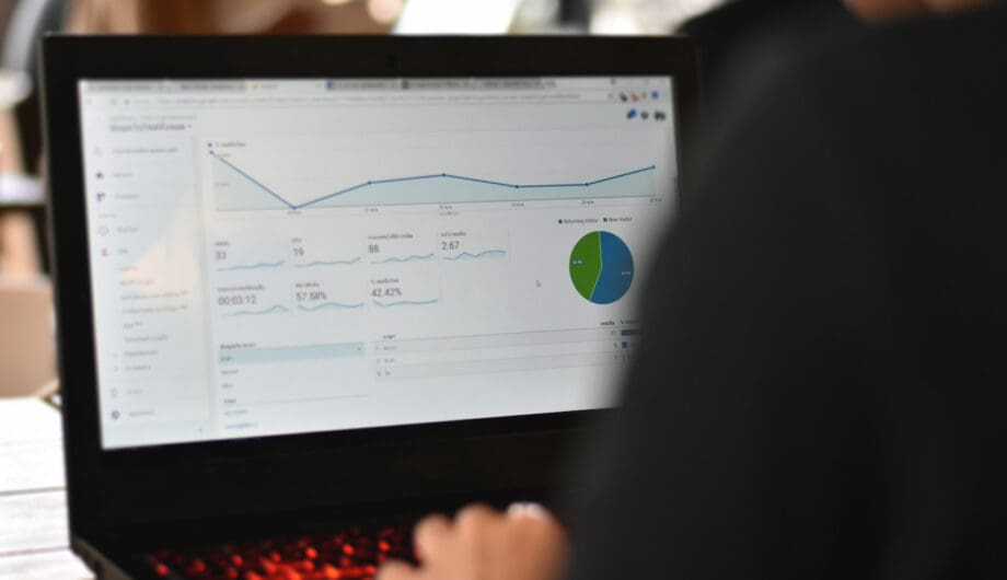 Automated Data Reporting | Stats on computer