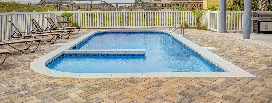 pool-builder-web-design Beautiful pool that could be displayed on a pool builder web design